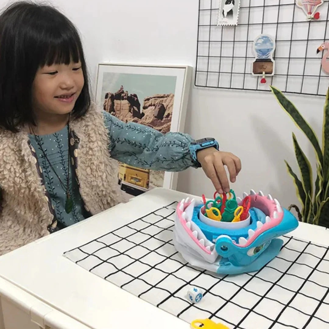SharkBite Family Toy