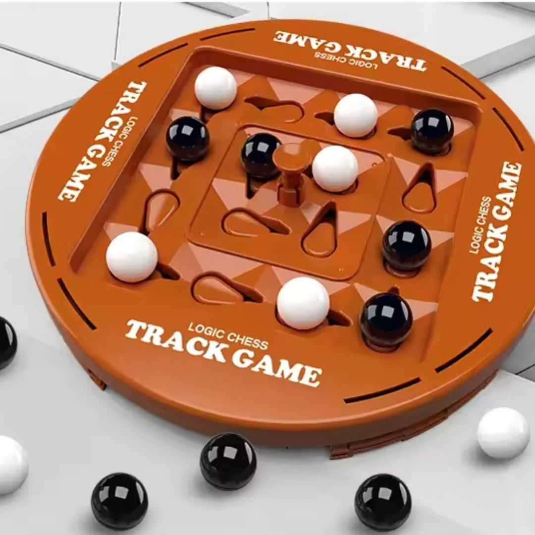 Rotating 4-in-a-row strategy game