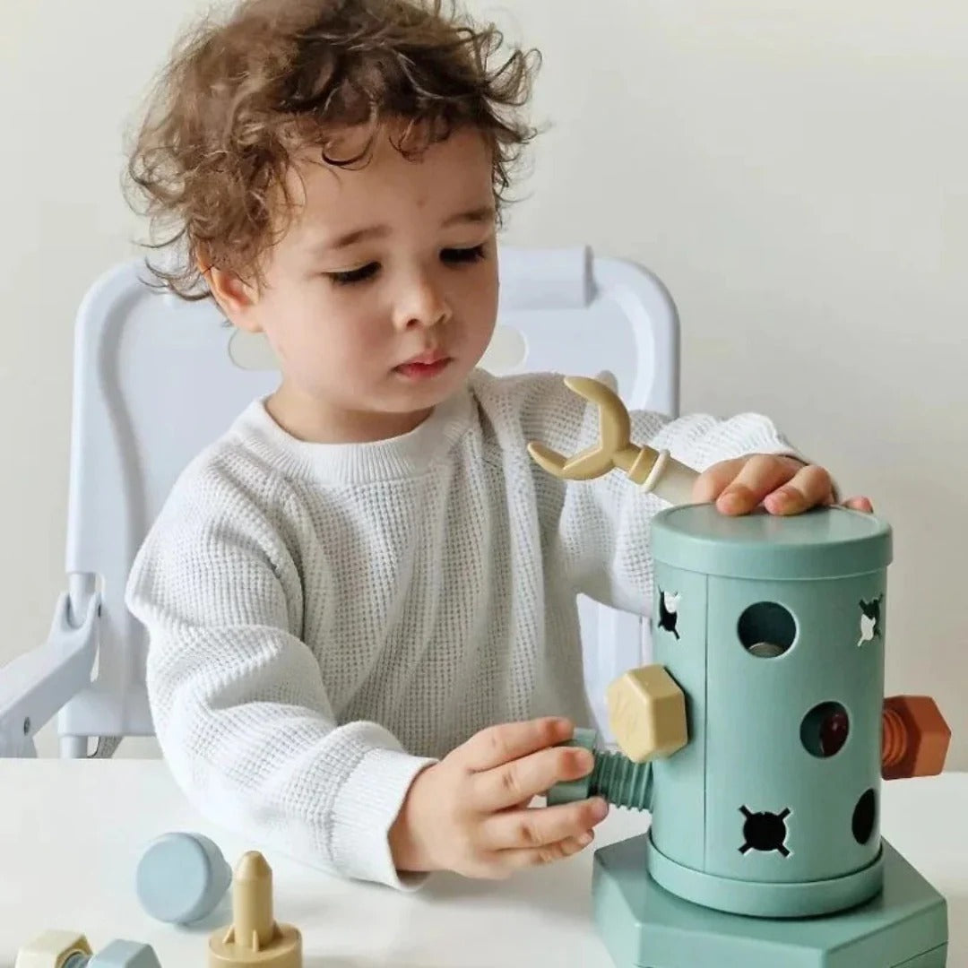 Montessori screw game set for little tinkerers